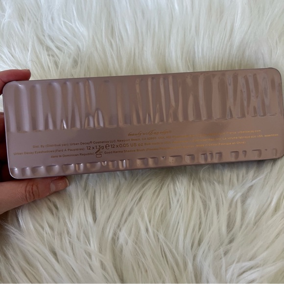 Urban Decay Naked 3 Eyeshadow Palette - Picture 5 of 5